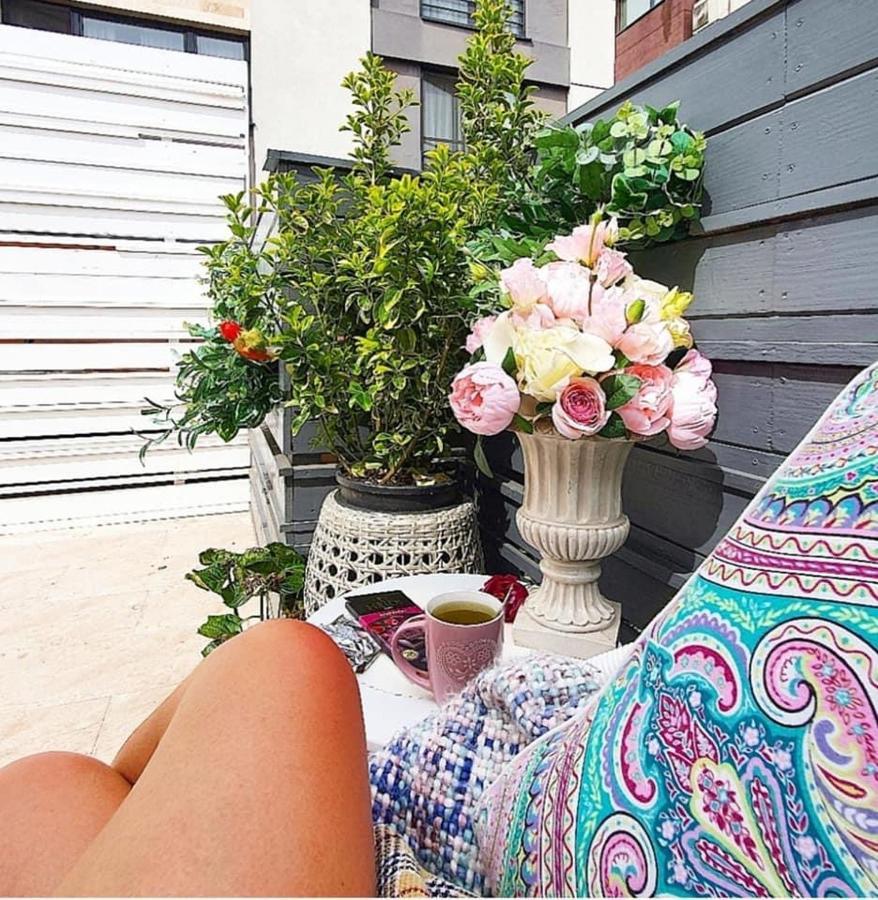 Casa In Inima Capitalei Villa Bucureşti Ngoại thất bức ảnh