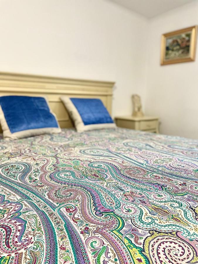 Casa In Inima Capitalei Villa Bucureşti Ngoại thất bức ảnh