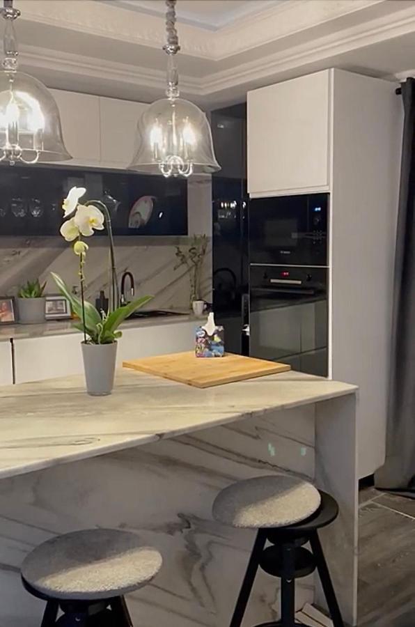 Casa In Inima Capitalei Villa Bucureşti Ngoại thất bức ảnh